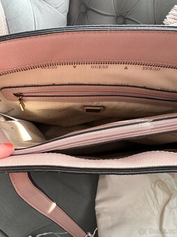 Prodám značkovou kabelku Guess - 2