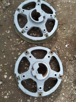 Prodám duté hvězdice na ZETOR25N - 2