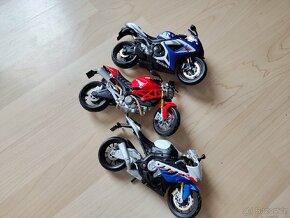 Modely motocyklů Maisto. - 2