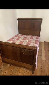 Historická dřevěná postel vyřezávaná bez matrace - 2