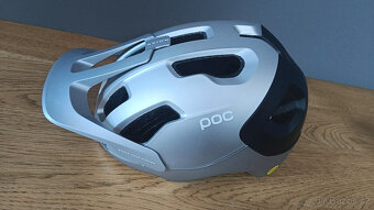 helma cyklistická přilba POC Axion SPIN vel.XS NOVÁ - 2