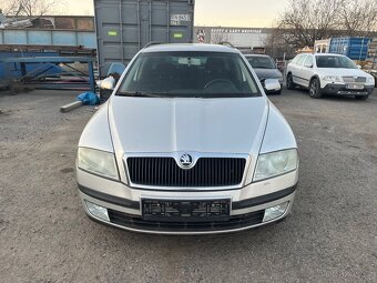 Škoda Octavia II 1.9 TDI - díly z vozidla - 2