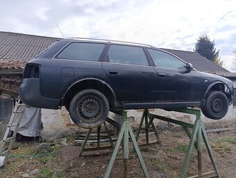 audi a6 allroad 2.5 tdi 132kw na N.D - 2