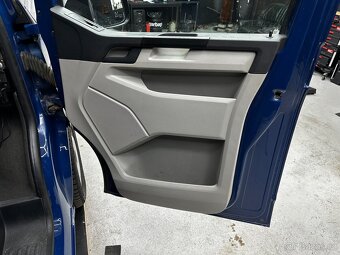 Tapce Volkswagen Transporter T6 - 2
