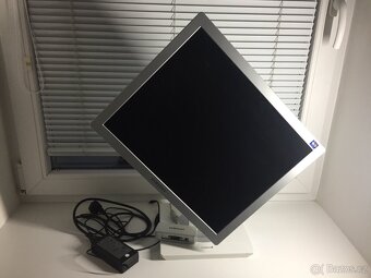 Samsung Sync Master 970P 19" - 2