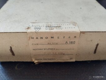 Manometry velké 1,6 MPa - 2