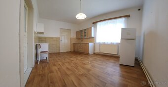 Prodej rodinného domu, 87 m2, pozemek 1100 m2, Libišany - 2
