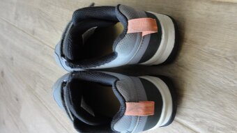Botasky vel. 34, 33 a sálovky vel 33 - 2