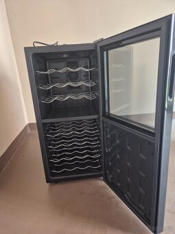 Prodám vinotéky HUNDAI VIN32DZ - 2
