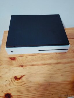 X box one - 2