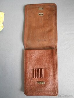 Stará, vojenská, kožená brašna. - 2