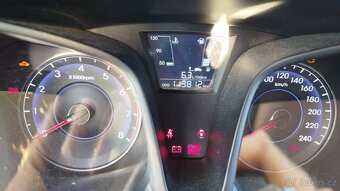 Hyundai IX20 - 2