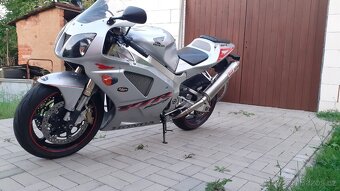 Honda VTR 1000 SP1 - 2