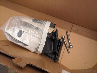 střešní nosiče Mopar na Fiat Tipo hatchback - 2