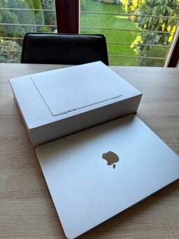 MacBook Air 13.6" – Model A2681 – 16GB / 256GB – Perfektní - 2