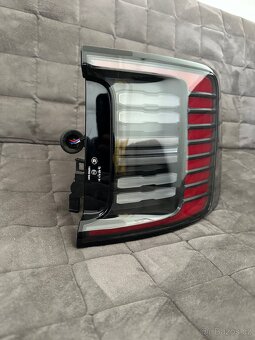 Volvo EX30 P.Z. světlo - 2