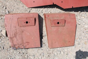 Zetor 7011 7211 7711 zadní blatníky kompletní Čssr výroba - 2