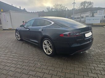 Tesla Model S 85 Free Supercharger - 2