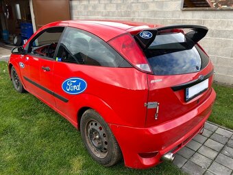 Ford Focus 2.0 16V - 2