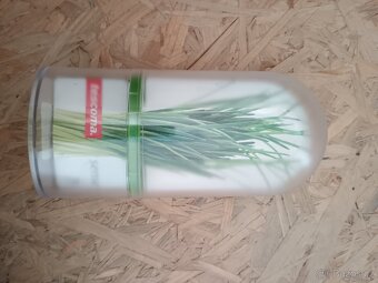 Dóza na uchování čerstvých bylinek Tescoma - 2