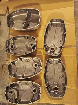 Víka motoru ČZ 477 ULOŽENKY - 2