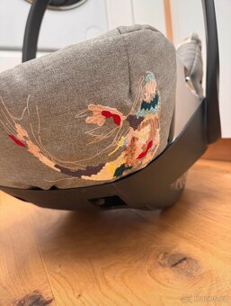 Autosedačka, vajíčko Cybex Cloud Z iSize, lim. kolekce KOI - 2