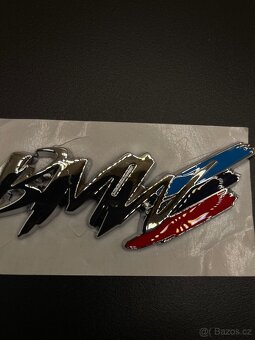 Samolepící znak na BMW - 2