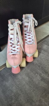 Kolečkové brusle na bruslení QUAD - 2