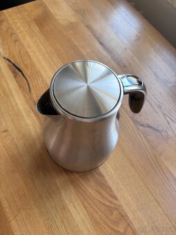 Rychlovarná konvice Orava - 2