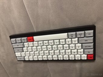 Bezdratova klavesnice Vortexgear Tab60 - 2