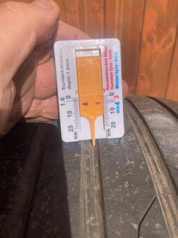 235/45r20 4mm letní - 2