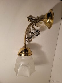 secesní mosazná lampa, lampička, zdobené stínidlo - 2