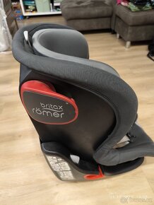 Autosedačka Britax Römer King II 9-18kg / věk 9m až 4 roky
- 2