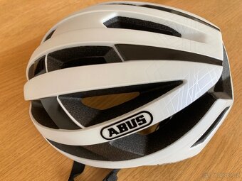 Cyklistická helma ABUS - 2
