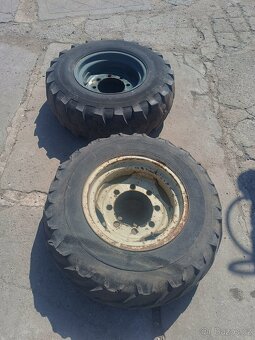 12.5-20 kola traktor,v3s - 2