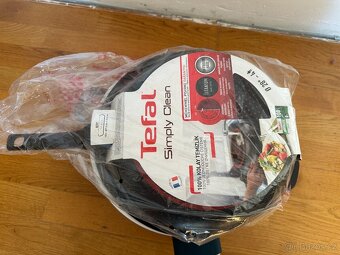 Nova Panev Tefal Simply Clean 28cm - 2