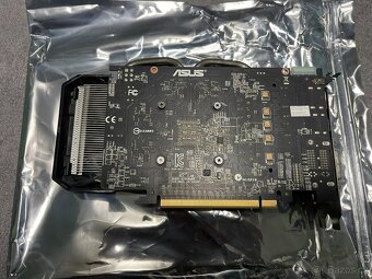 ASUS Radeon R7 260X 2GB GDDR5 - 2