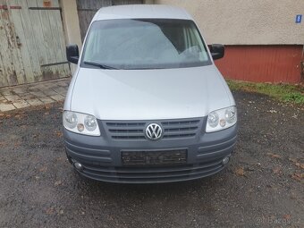 VW Caddy Life 2,0TDI 103kw 6q 7míst r.v. 2010 - 2