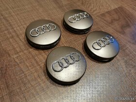 Audi středové kryty 60mm šedé - 2