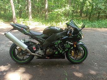 Kawasaki ZX-10R Ninja R.V.2004 - 2