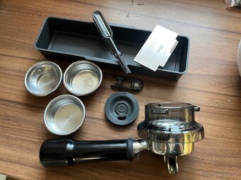 Pákový kávovar Sage SES878BTR + Sage SEA201 Dosing Funnel - 2