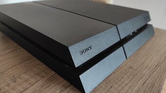 PlayStation 4 (PS4) - 2