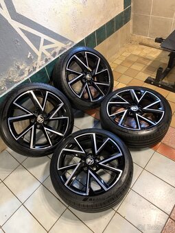 Alu kola Škoda R18 5X112 ZÁNOVNÍ LETNÍ PNEU 225/40 R18 VEGA - 2