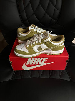 Nike Dunk Low Essential Paisley Pack Barley - 2