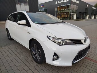 Toyota Auris 1.8 Hybrid Kombi Sports Webasto Panorama Hezká - 2