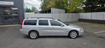 Volvo V70 D5 120kW, 2005, 216 000km, velmi pěkný stav - 2
