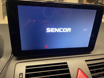 Autoradio sencor s carplay a couvaci kamerou - 2