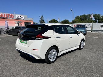 Nissan Leaf elektro najeto orig. jen 9000Km, SOH 95%, vč.DPH - 2