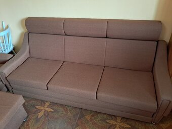 rozkládací válenda s křesly a taburety - 2