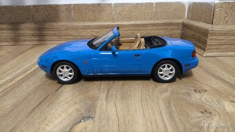 Model Mazda MX-5 NA 1:18 Otto Mobile - 2